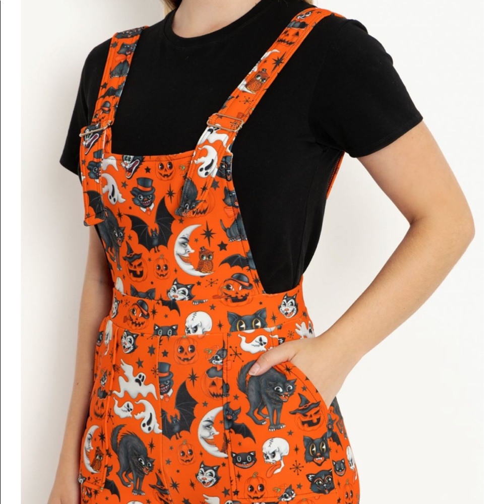 TRICK OR TREAT PUMPKIN 🎃 OVERALLS SIZE SMALL BLACKMILK
